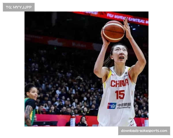 专栏作家评析:现代WNBA内线球员的职能演化——从低位单打到高位策应 专栏作家评析:现代WNBA内线球员的职能演化——从低位单打到高位策应